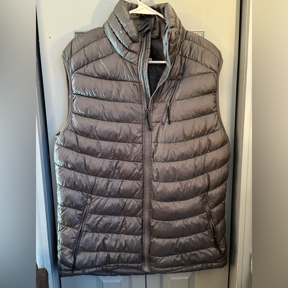 Men's -M- 3 pockets, SeventhAvenue, warm, Gray Puffer Vest